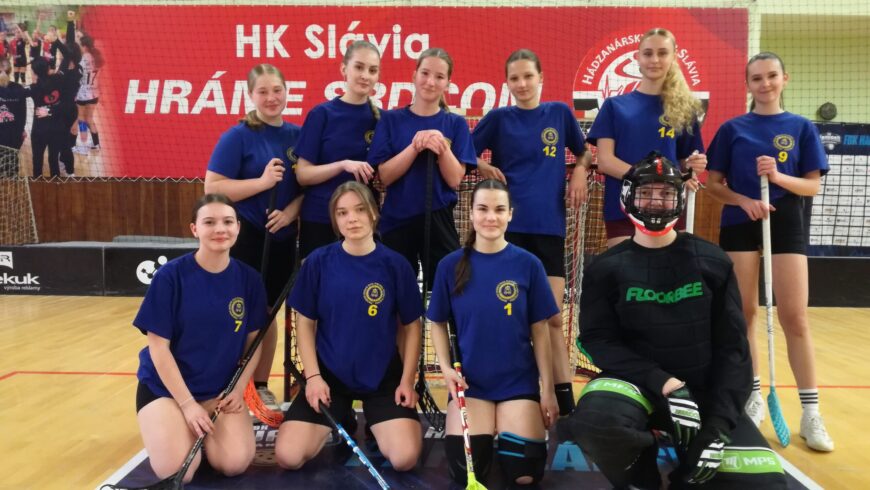 2. miesto v regionálnom kole vo florbale SŠ dievčat