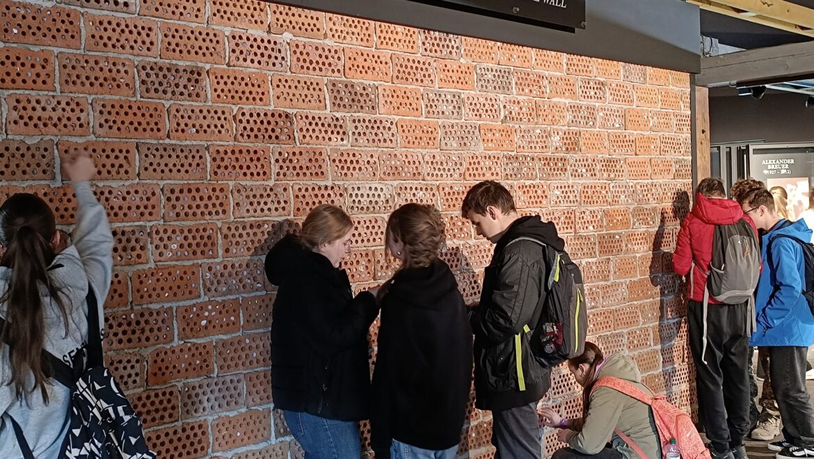 Exkurzia do Múzea holokaustu v Seredi – Keď históriu rozprávajú deti…