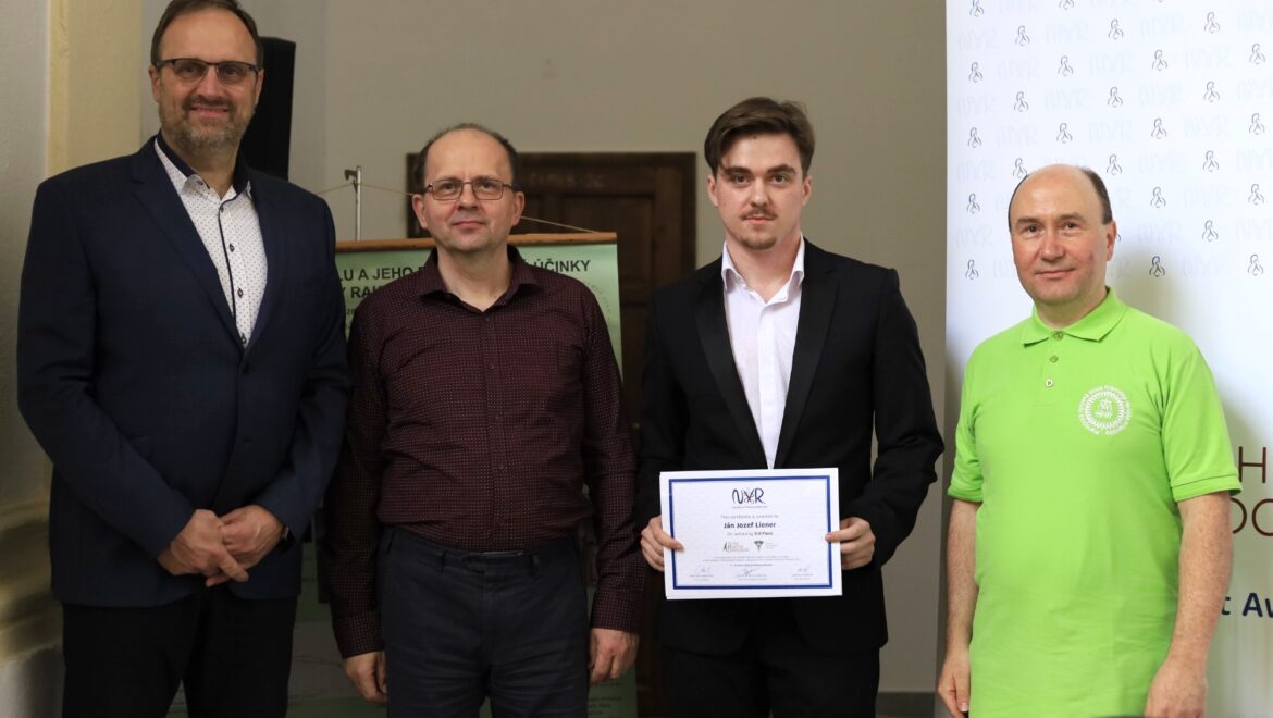 Ocenený žiak v medzinárodnej súťaži Mladý onkológ